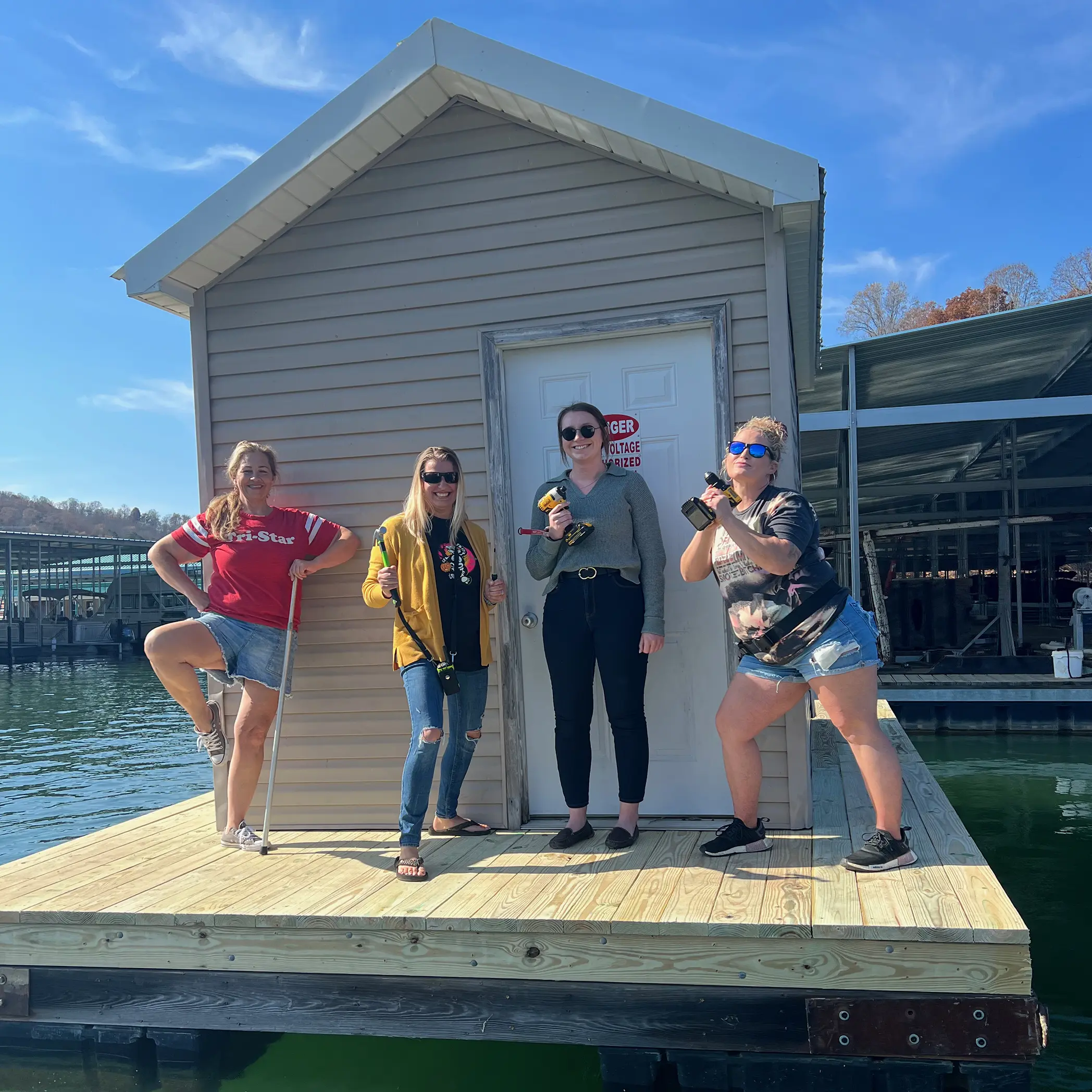 Now Hiring! - Flat Hollow Marina and Resort